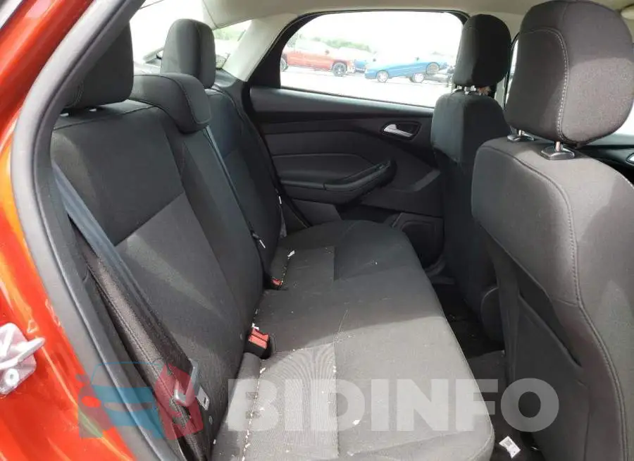 1FADP3FE8JL243739 Photo# 6