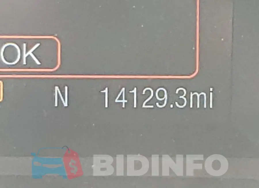 3FA6P0G77LR200070 Photo# 8