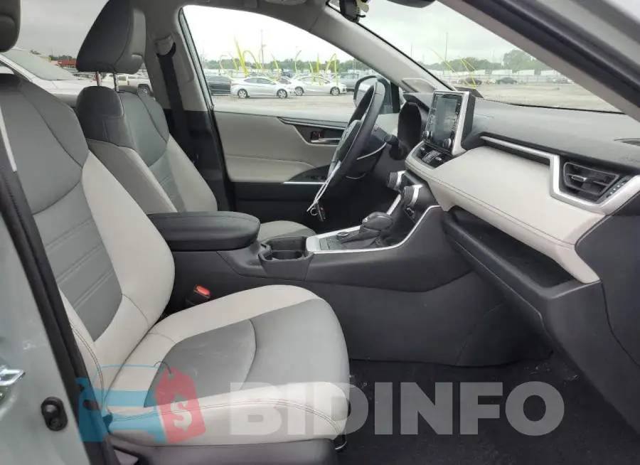4T3B6RFV8MU018164 Photo# 5