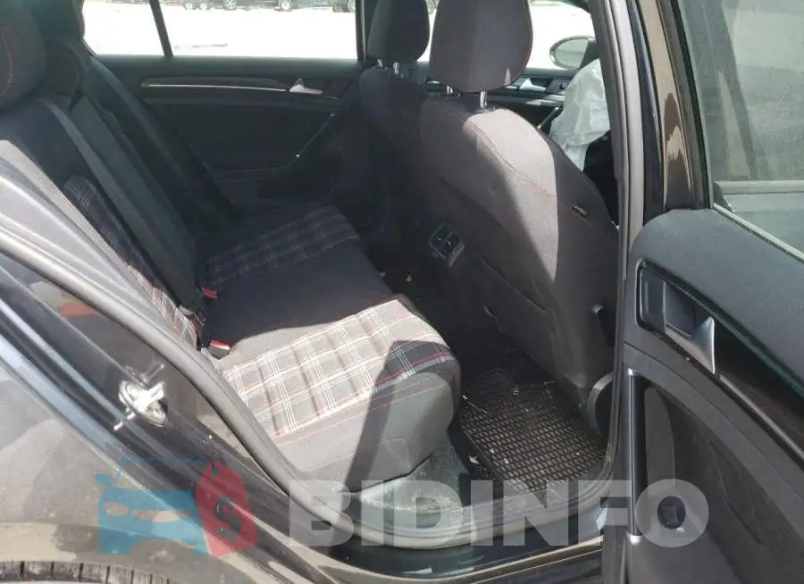 3VW4T7AU0HM072731 Photo# 6
