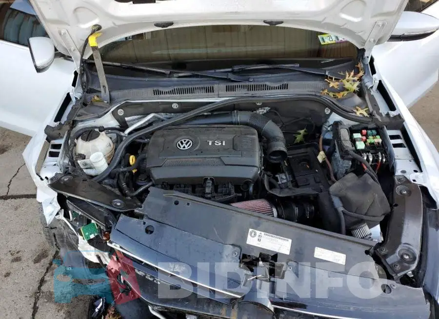 3VW5T7AJ8HM405056 Photo# 7