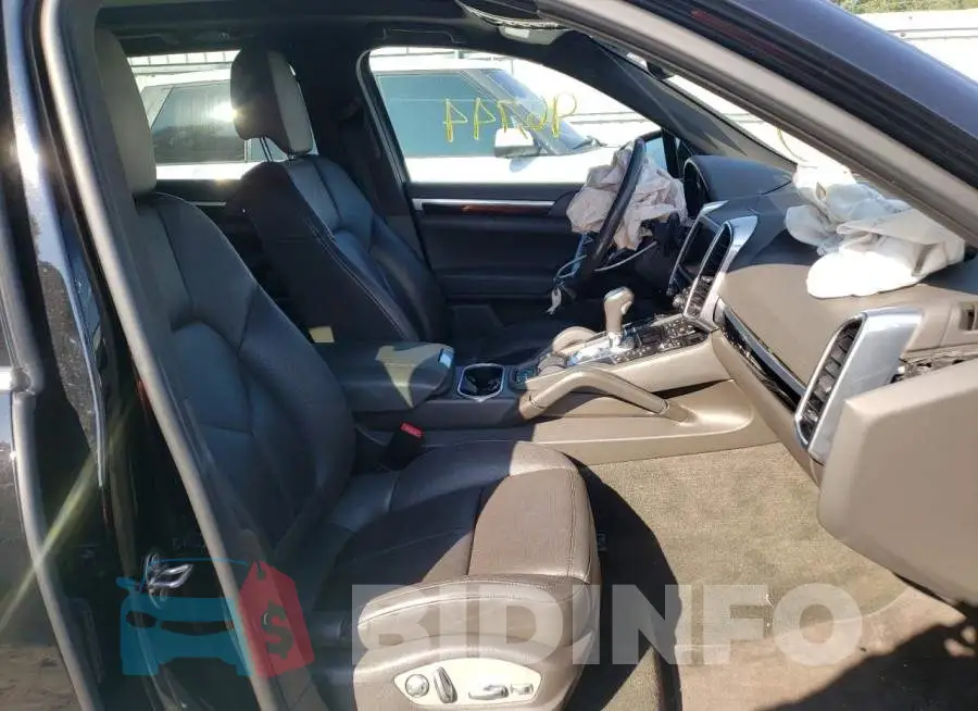WP1AB2A29GLA92078 Photo# 5