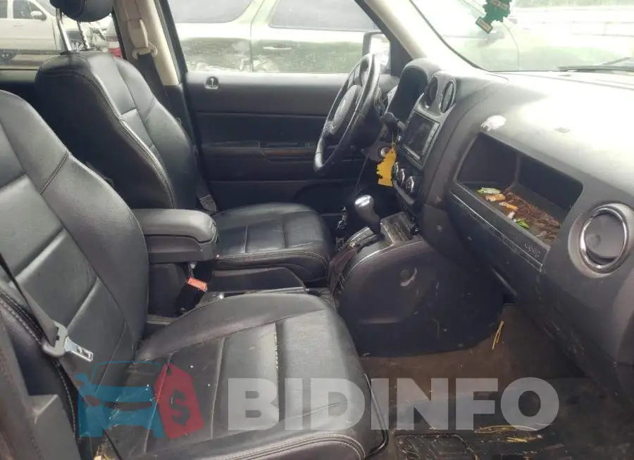 1C4NJRFB4HD140069 Photo# 5