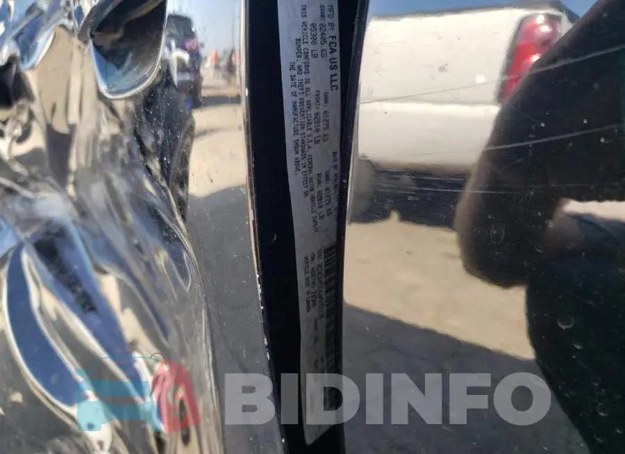 2C3CDXCTXJH319178 Photo# 10