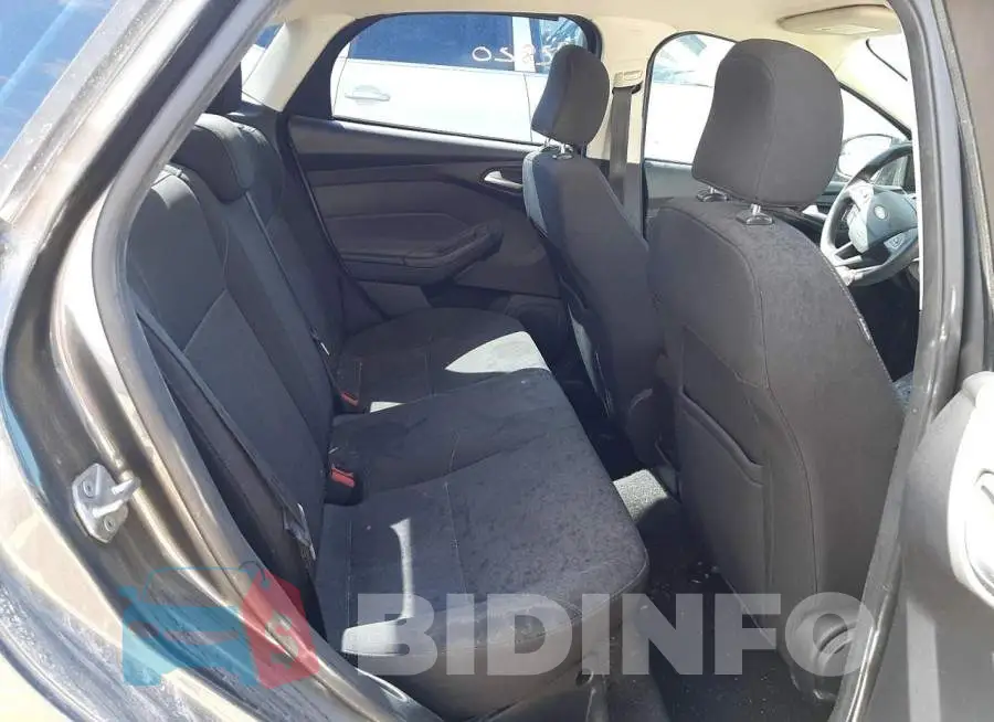 1FADP3F24HL237744 Photo# 6