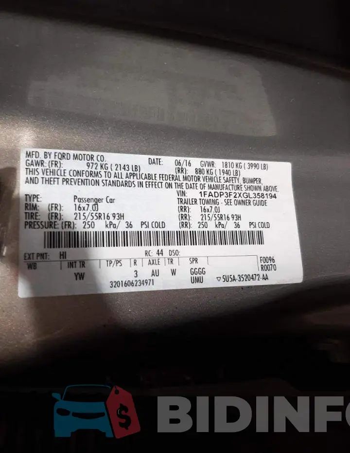 1FADP3F2XGL358194 Photo# 10