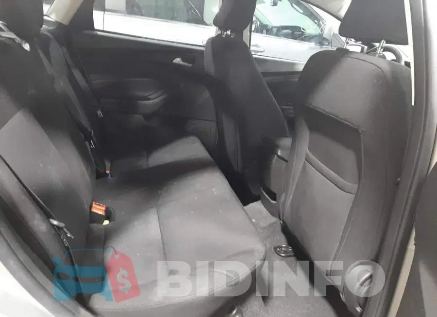 1FADP3F2XGL358194 Photo# 6