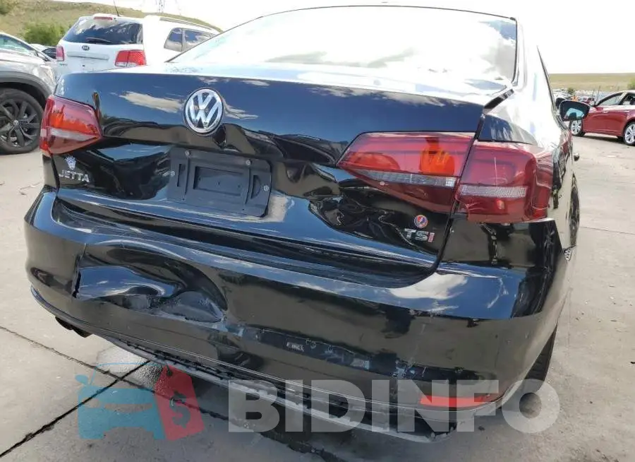 3VW267AJ8GM374707 Photo# 9