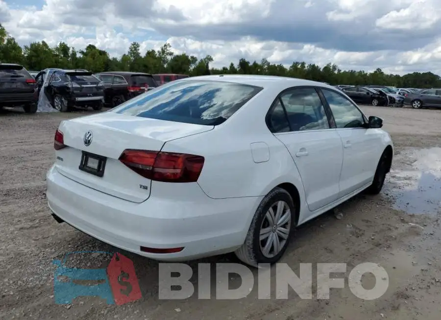 3VW2B7AJ3HM259817 Photo# 4