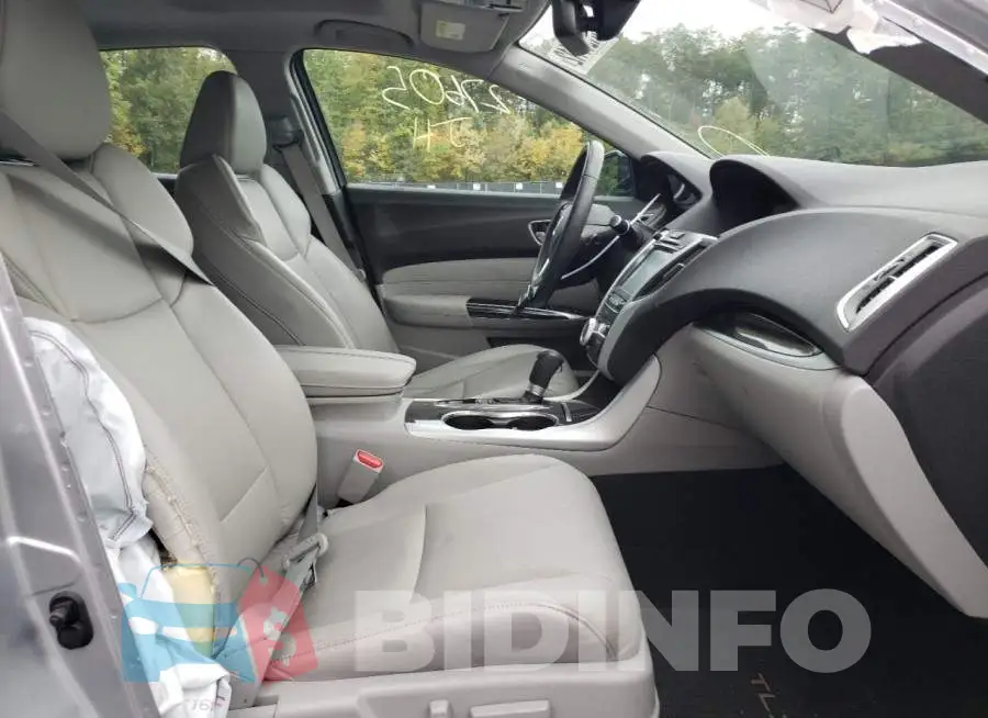 19UUB1F58KA006955 Photo# 5