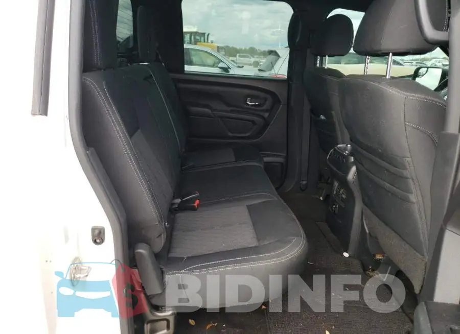 1N6AA1E51JN550417 Photo# 6