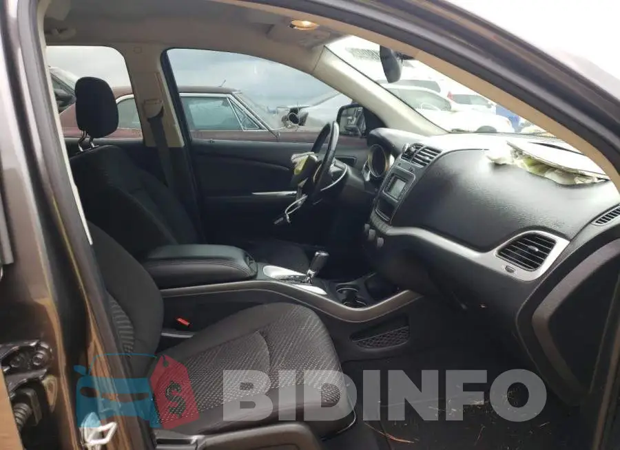 3C4PDCAB5LT180894 Photo# 5