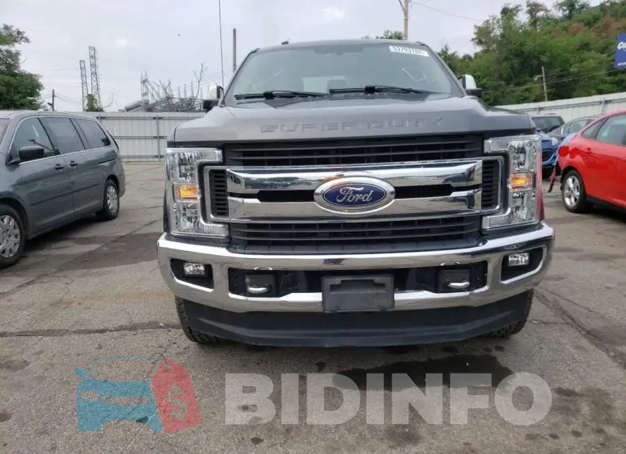 1FT7W2BT8JEB48692 Photo# 9