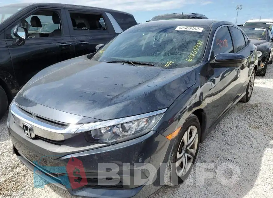 19XFC2F56GE061807 Photo# 2