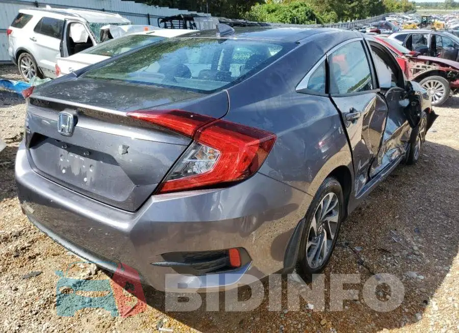 19XFC2F71HE020830 Photo# 4