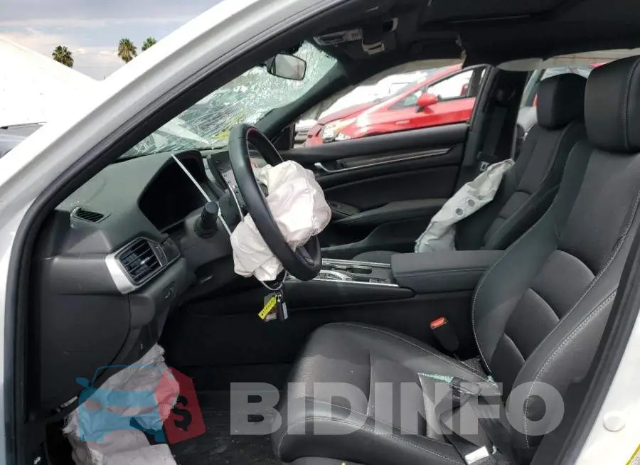 1HGCV2F30MA016969 Photo# 5