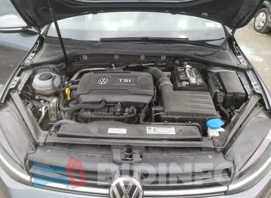 3VW117AU2JM762589 Photo# 7