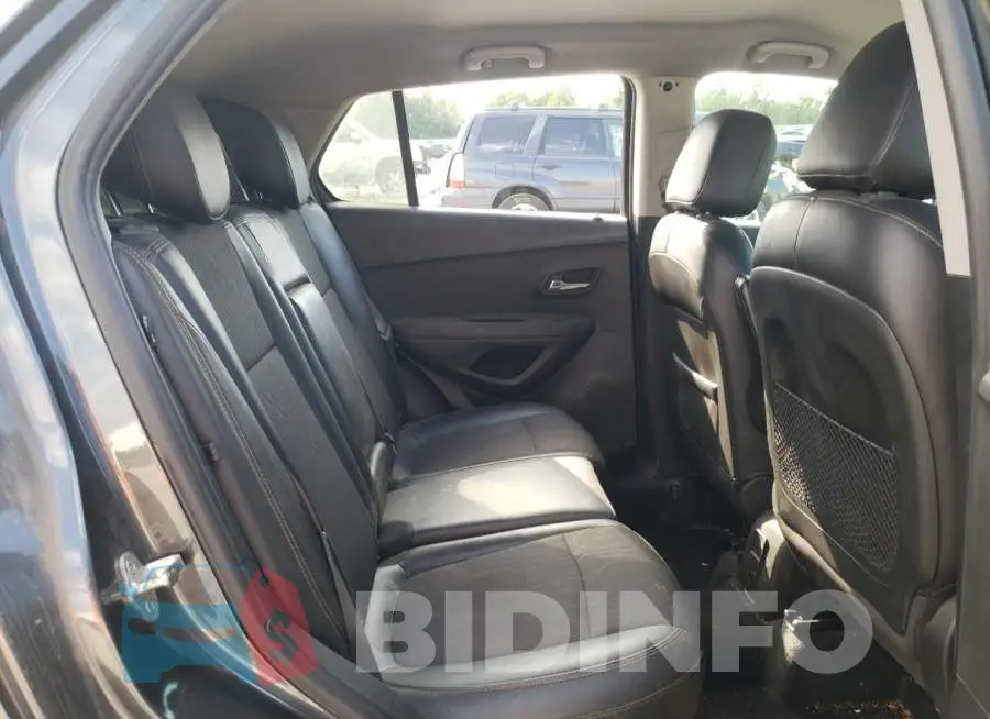 KL7CJLSB1JB547744 Photo# 6