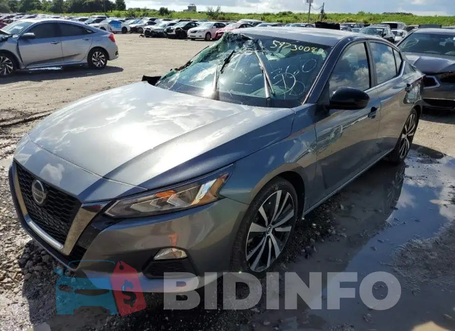1N4BL4CV2MN334253 Photo# 2