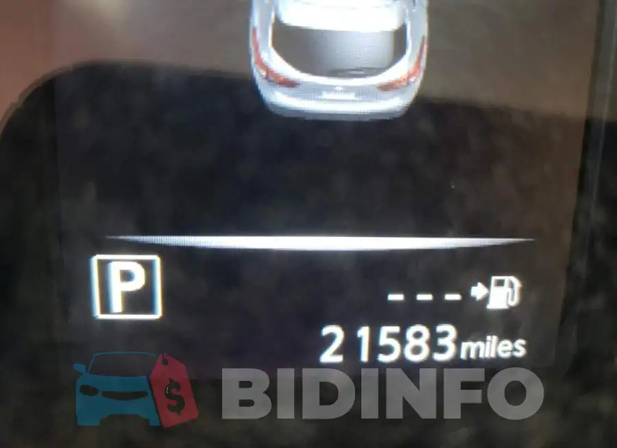 JN1BJ1CP0JW180750 Photo# 8