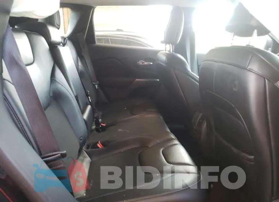 1C4PJLLB6KD429200 Photo# 6