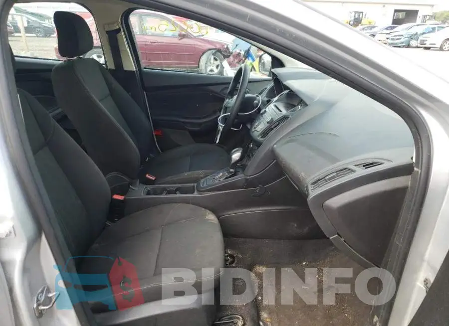 1FADP3E20HL275621 Photo# 5