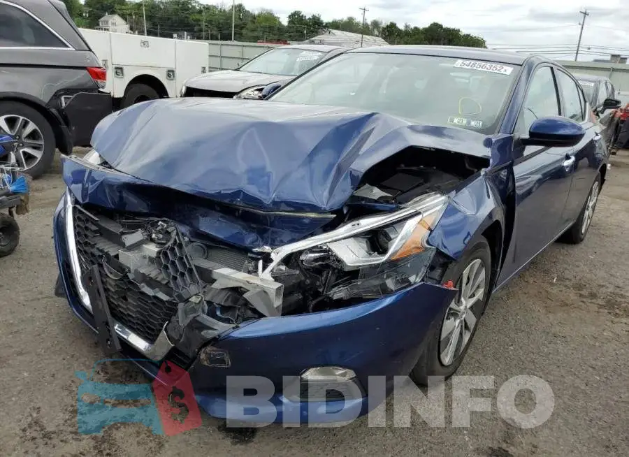 1N4BL4BV1KC143174 Photo# 2