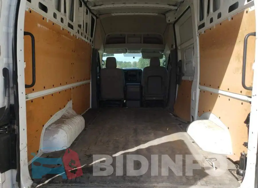 1N6BF0LYXHN807887 Photo# 6