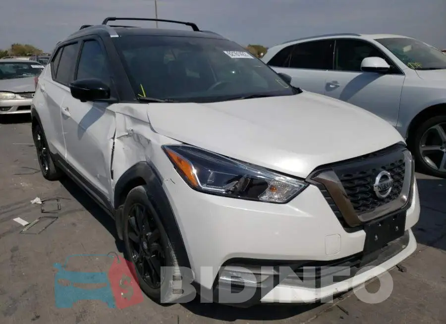 3N1CP5DV2LL509299 Photo# 1