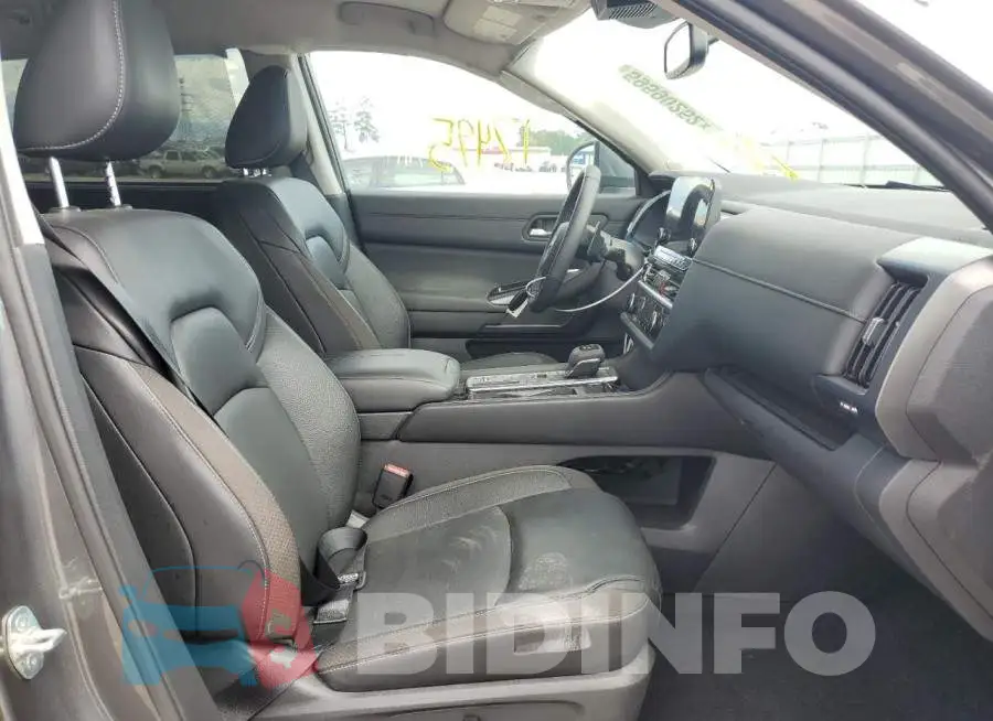 5N1DR3CB5NC225845 Photo# 5