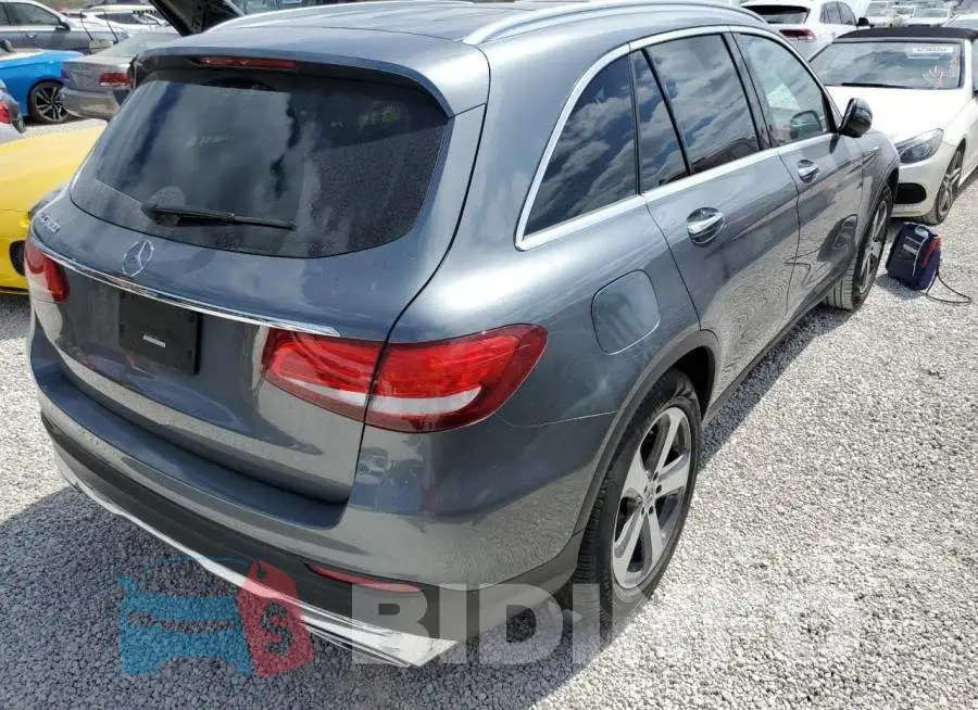 WDC0G4JB2KV120840 Photo# 4