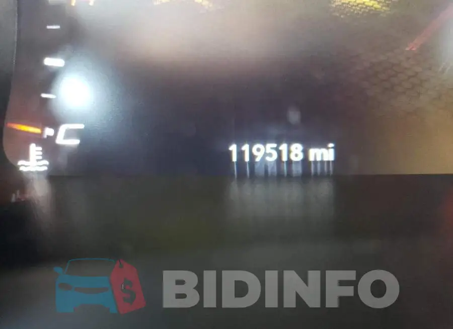 2C3CDXBG9JH157841 Photo# 8