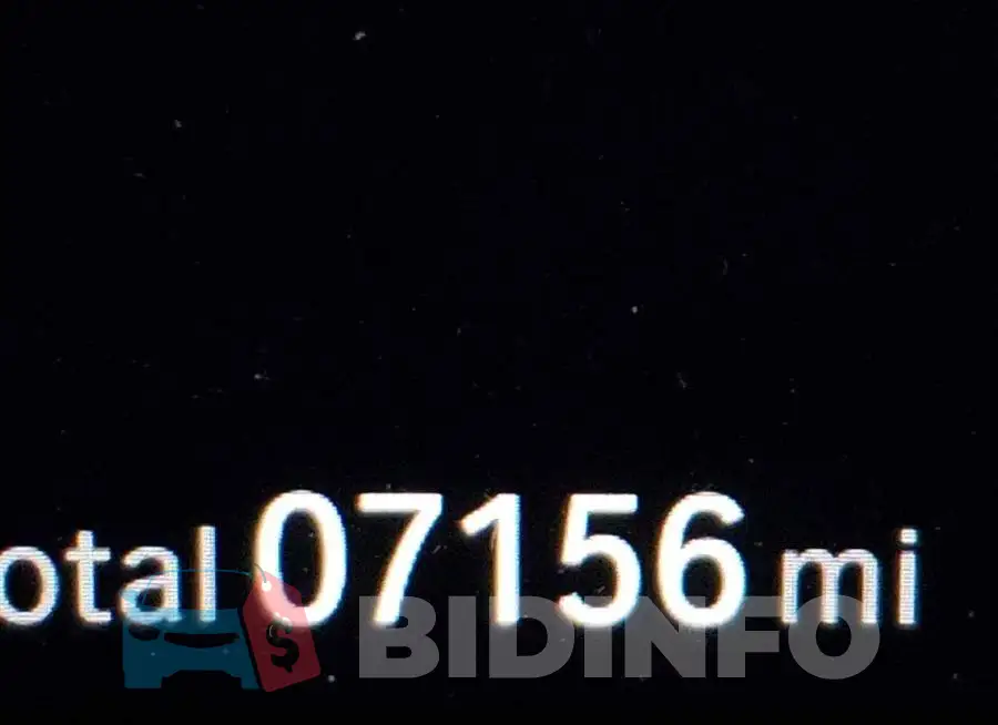 3MW5R7J09N8C35381 Photo# 8