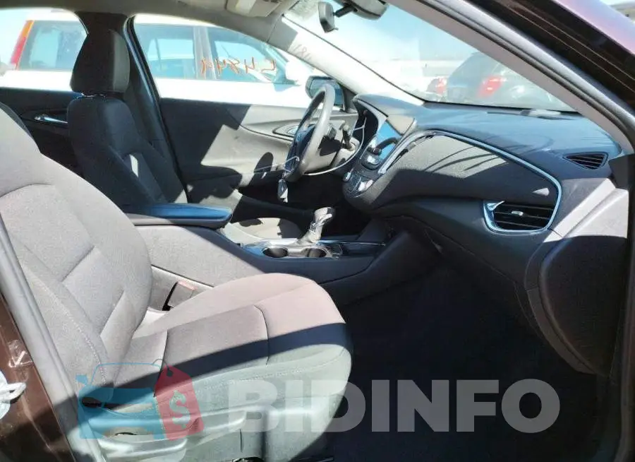 1G1ZD5ST8MF018547 Photo# 5