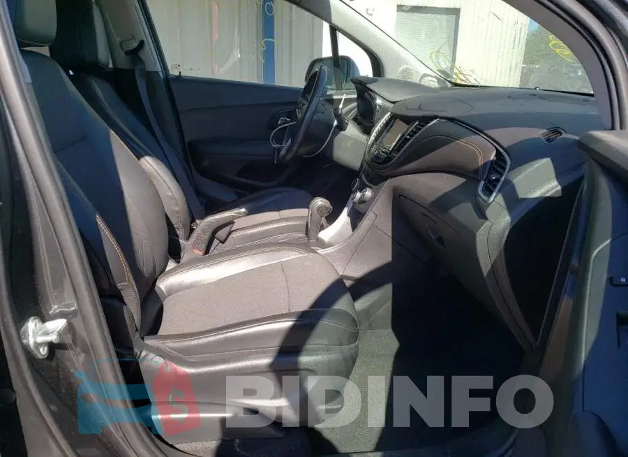 3GNCJPSB5JL349765 Photo# 5
