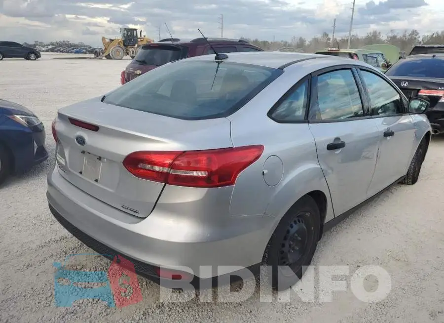 1FADP3E21GL350373 Photo# 4