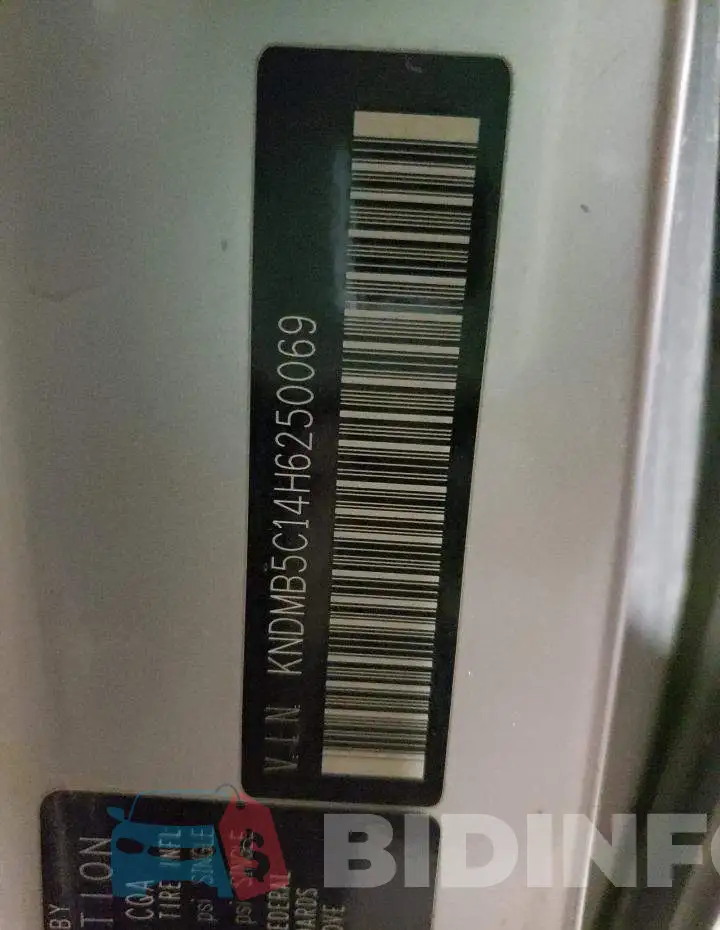 KNDMB5C14H6250069 Photo# 10