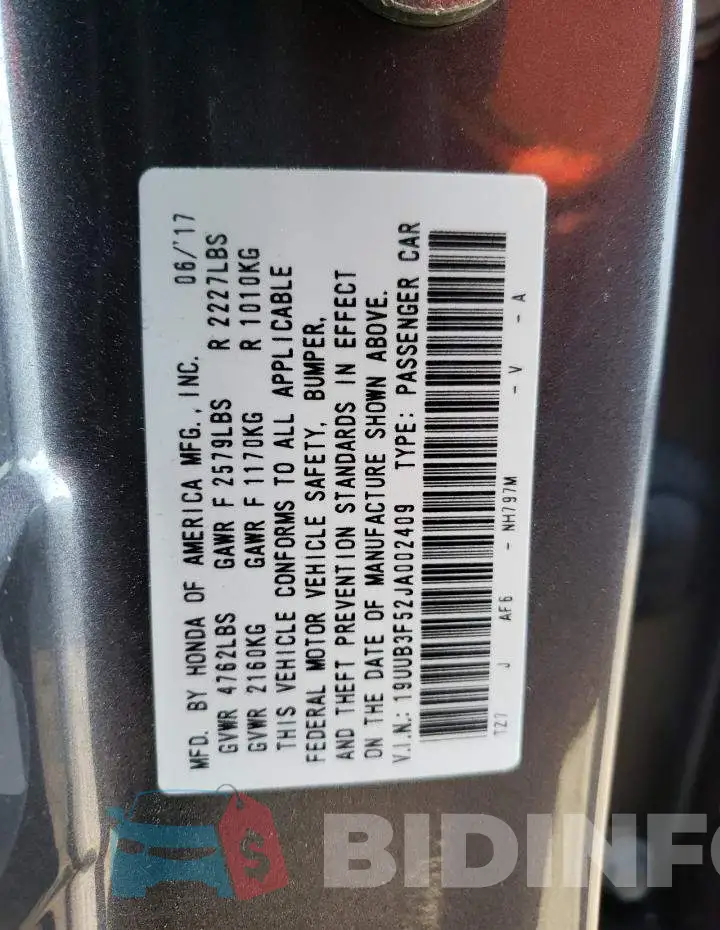 19UUB3F52JA002409 Photo# 10