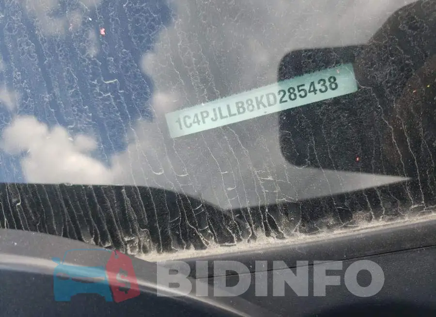 1C4PJLLB8KD285438 Photo# 10