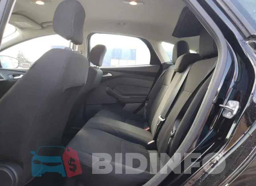 1FADP3K21JL245232 Photo# 10