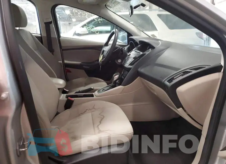 1FADP3F21HL259717 Photo# 5