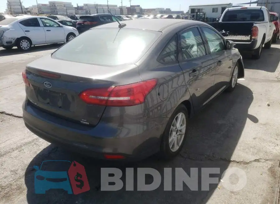 1FADP3FE3JL270976 Photo# 4