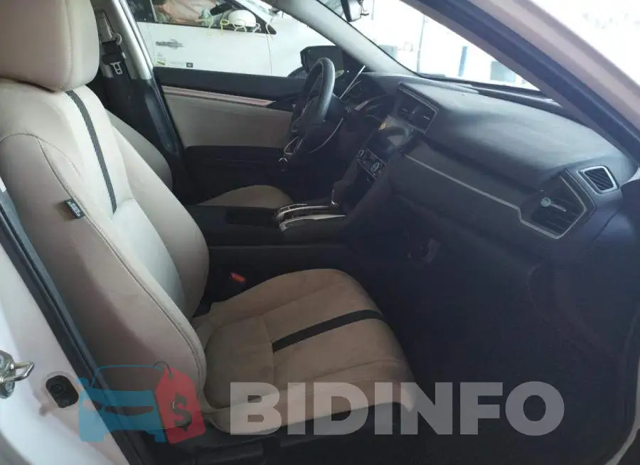 19XFC2F82HE025950 Photo# 5