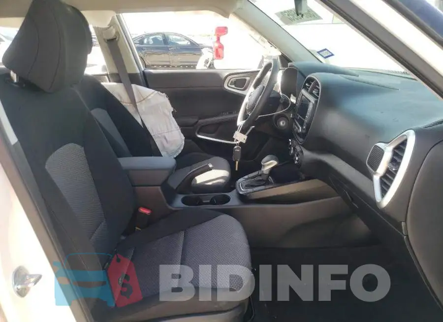 KNDJ23AUXN7174156 Photo# 5