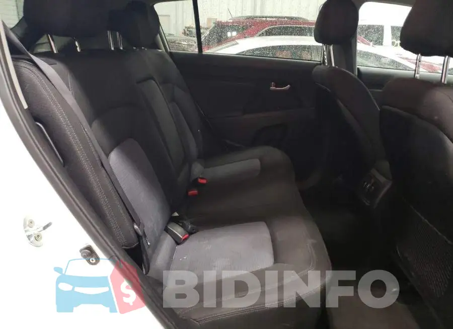 KNDPB3AC3G7837281 Photo# 6