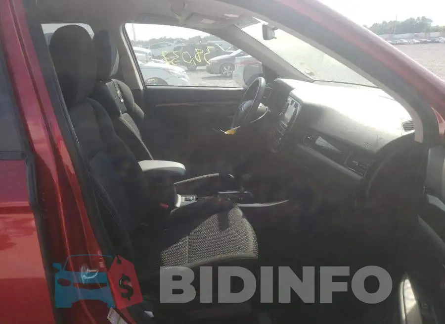 JA4AD2A38KZ008241 Photo# 5
