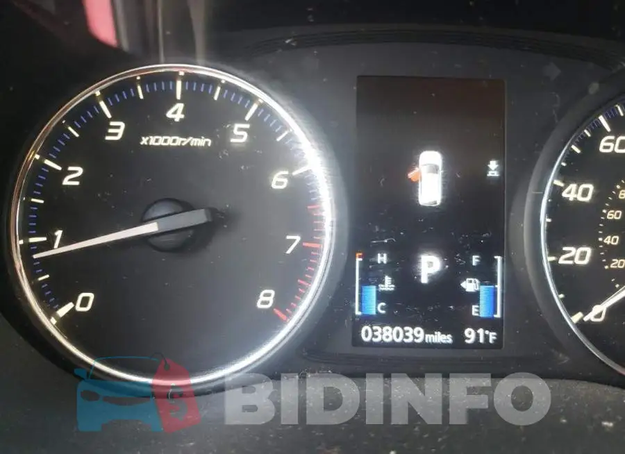 JA4AD2A38KZ008241 Photo# 8