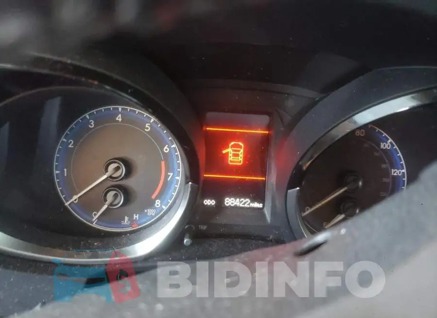 2T1BURHE9GC640032 Photo# 8