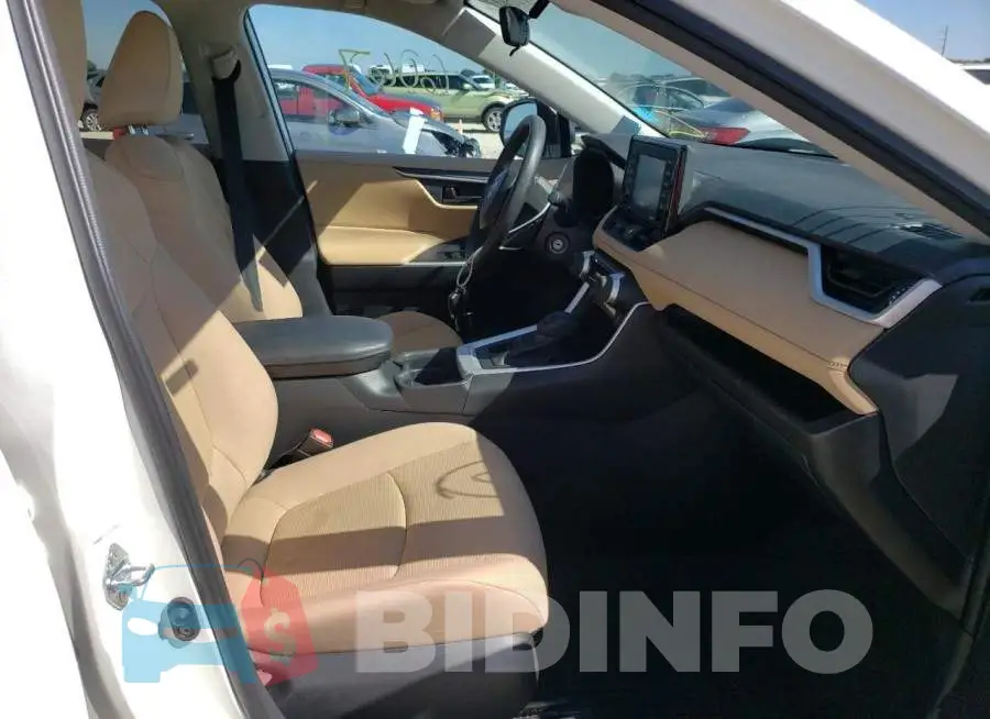 2T3F1RFV9MC216527 Photo# 5