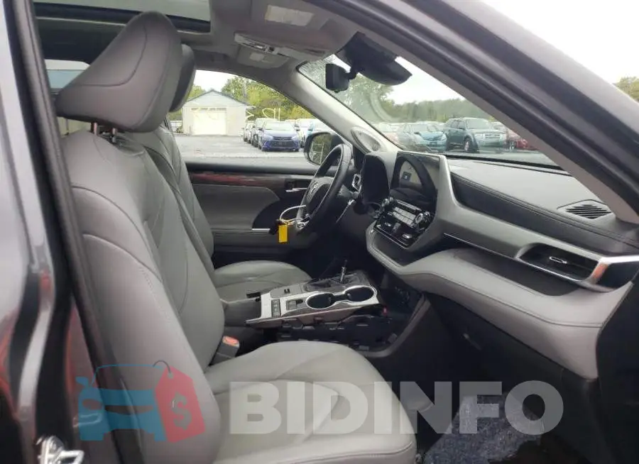 5TDEBRCH3LS004177 Photo# 5